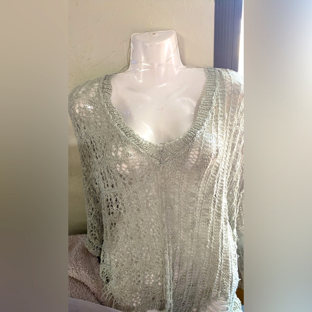 SALE REDUCED POL Crochet fringe distressed beach sweater POP OVER Open Weave Top - Picture 7 of 12